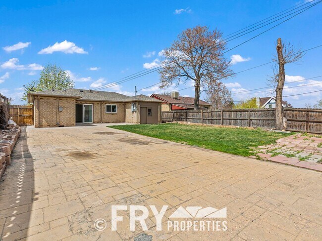 Building Photo - Updated Home near Downtown Denver