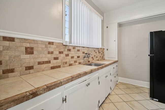 Floorplan - 1141 Pine Ave