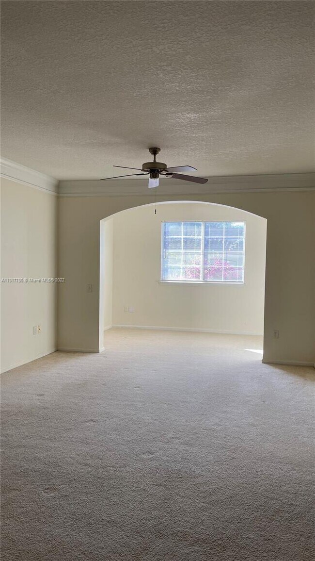 Building Photo - 9887 Baywinds Blvd