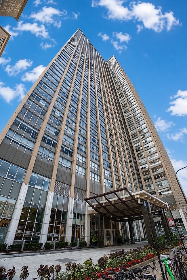 Building Photo - 655 W Irving Park Rd