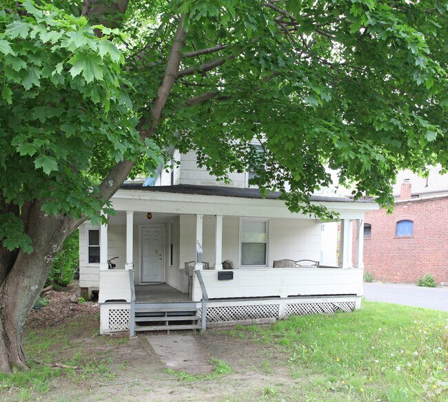 395 Main St 395 Main St Oakville CT 06779 Apartment Finder