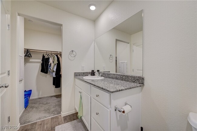 Building Photo - 360 Summer Sparrow Ave