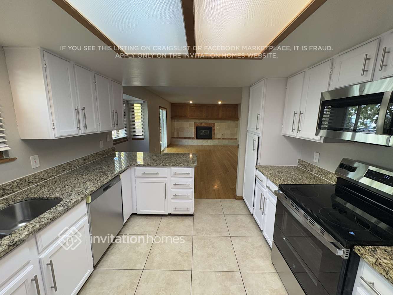 Building Photo - 11333 E Warren Ave