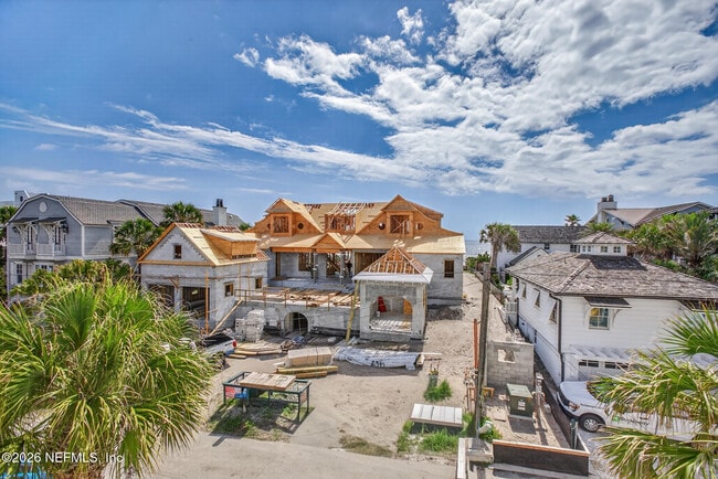 Building Photo - 1766 Beach Ave