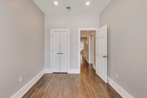 Building Photo - 1220 19th St NE