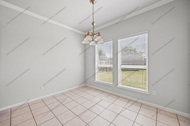 Building Photo - 521 Wedgwood Dr