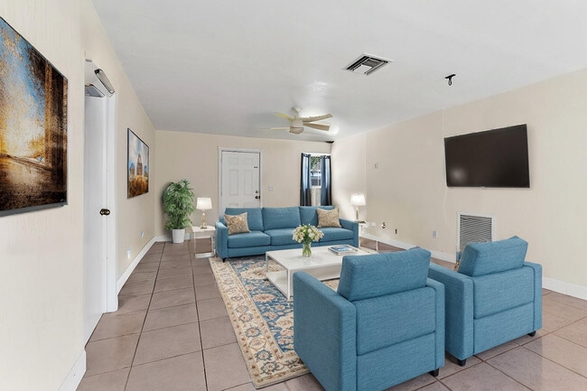 Building Photo - 5313 Colbright Rd