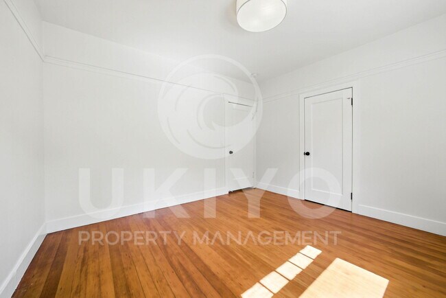 Building Photo - 4212 Arroyuelo Ave