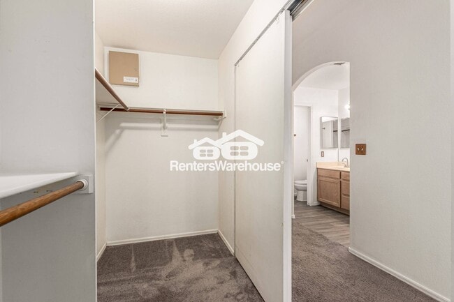 Building Photo - 8622 W Davis Rd