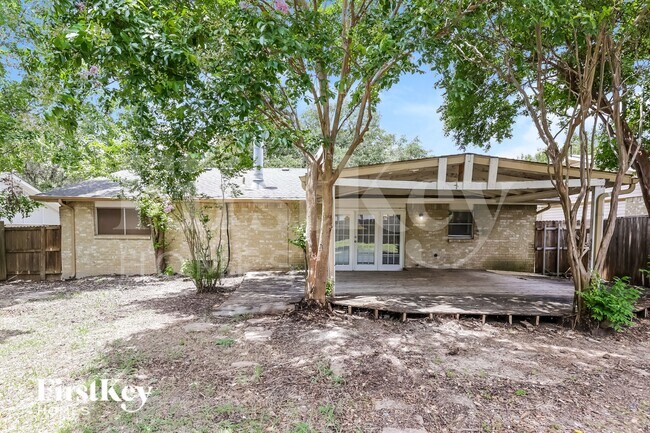 Building Photo - 5321 Saddleback Rd