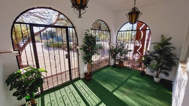 Building Photo - 5161 E Camino Bosque