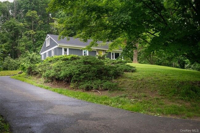 Building Photo - 1 Hennessey Ln