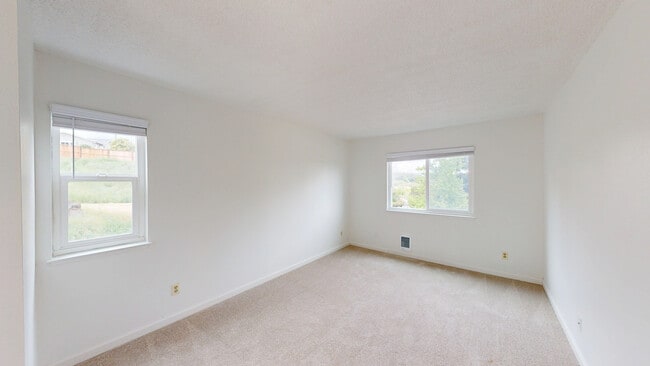 Building Photo - 541 Alameda del Prado