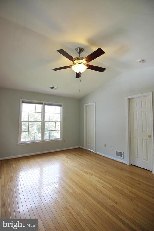 Building Photo - 243 Winter Walk Dr