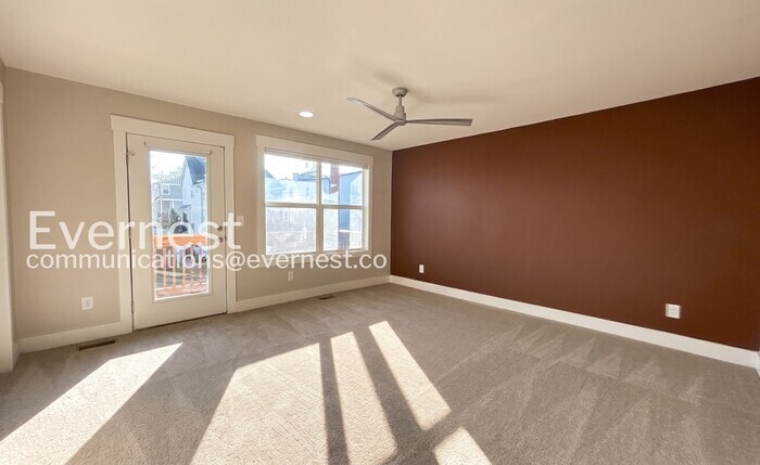 Building Photo - 220 Croleywood Ln