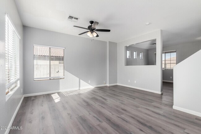 Building Photo - 11023 W Loma Ln