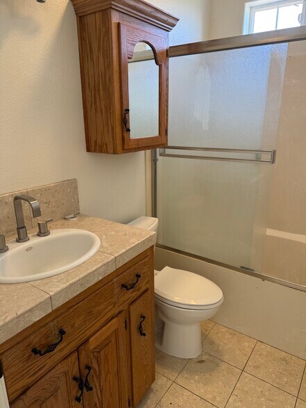 Building Photo - 31195 Lone Tree Rd