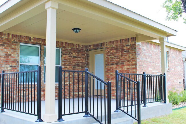 Building Photo - 213 Paint Creek Ln