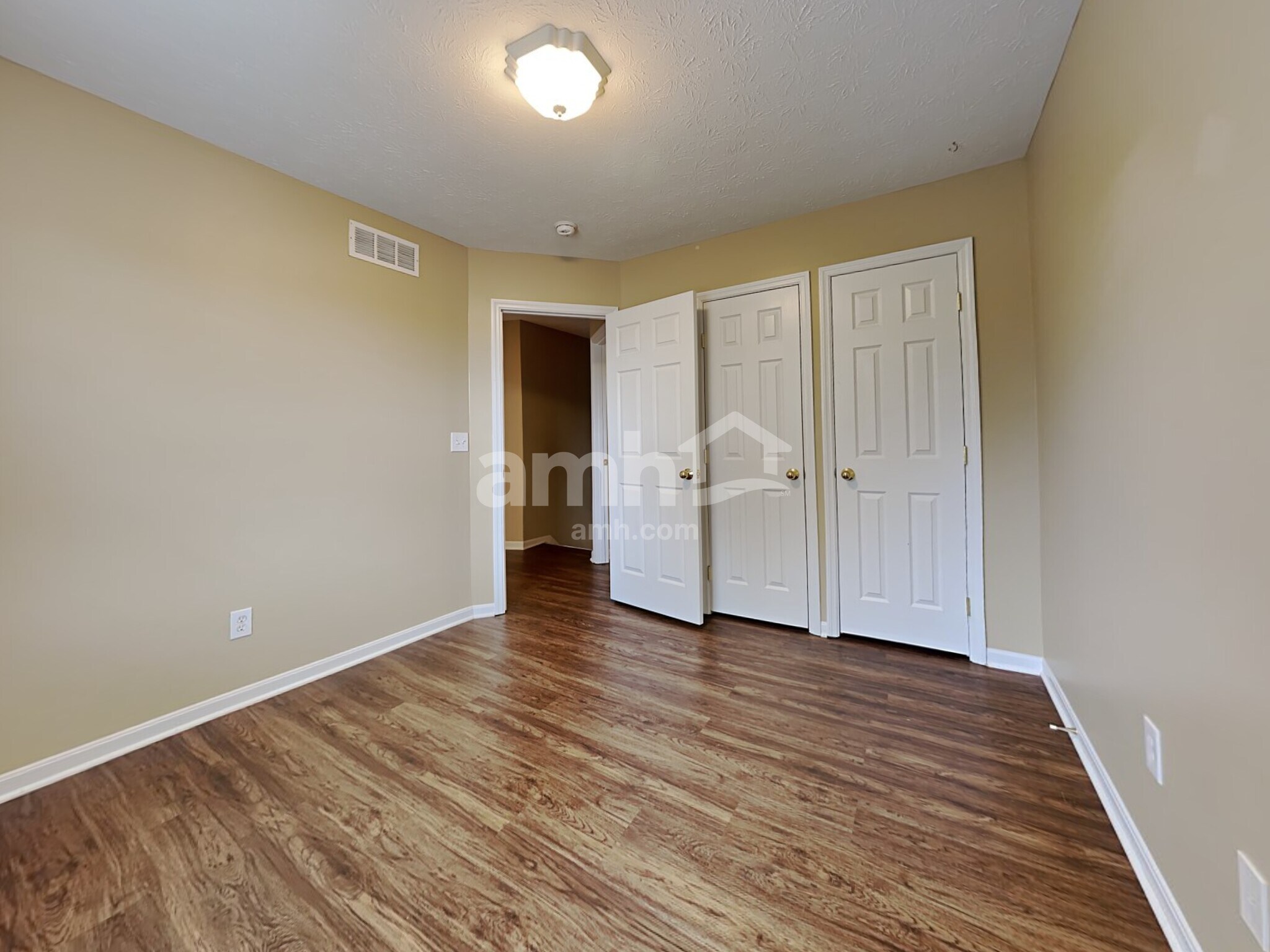 Building Photo - 180 Regency Sq