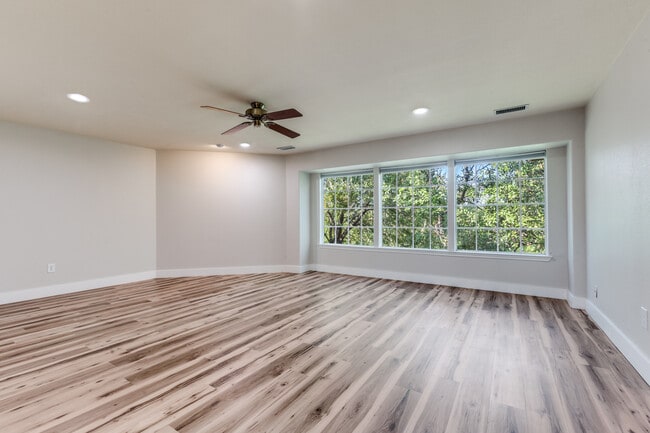 Building Photo - 9212 Rustlers Creek Dr