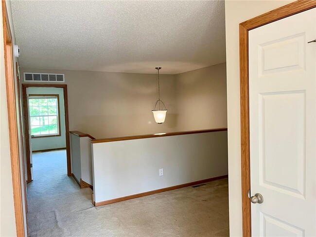 Building Photo - 7211 Jewel Ln N
