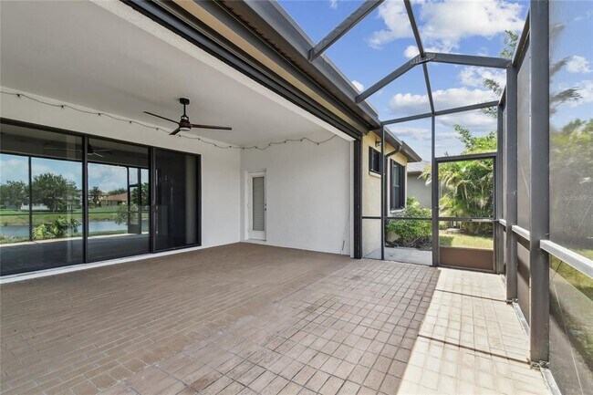 Building Photo - 5303 Moon Shell Dr