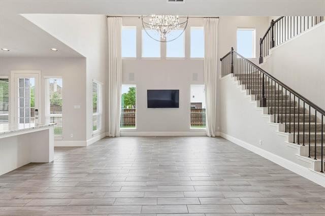 Building Photo - 500 Loma Alta Dr