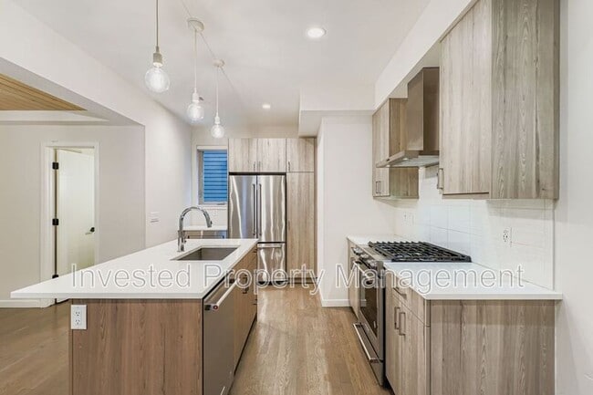 Building Photo - 2625 W 25th Ave