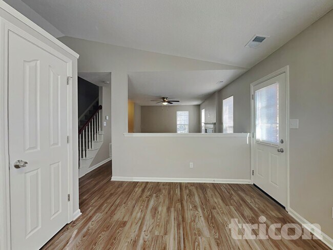 Building Photo - 2009 Fort Manden Dr