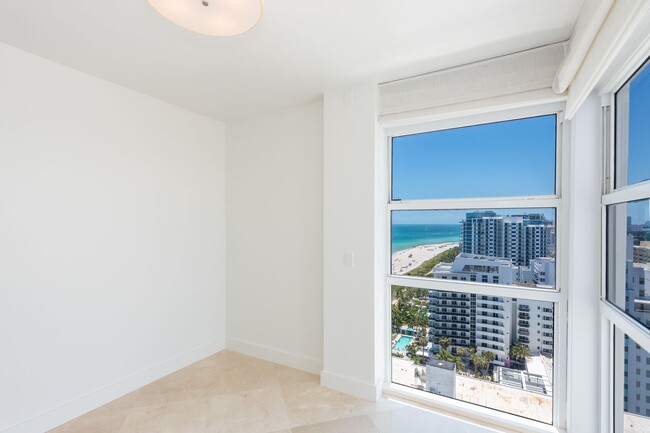 Building Photo - 4201 Collins Ave