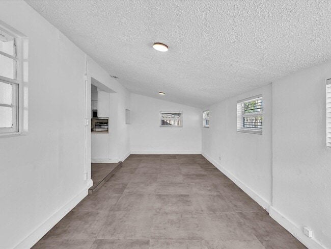 Building Photo - 6661 Meade St