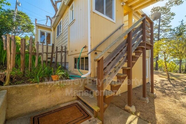 Building Photo - 24736 Dolores St