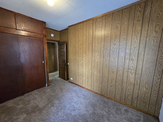 Building Photo - 307 Riehl St