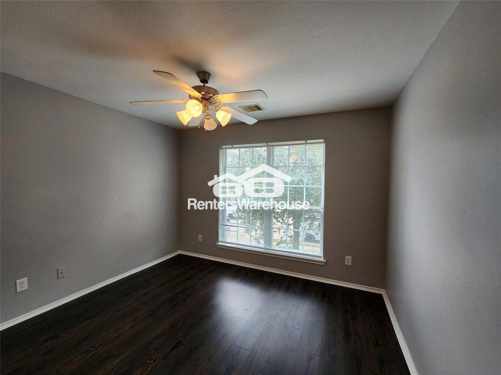 Building Photo - 22034 Guston Hall Ln