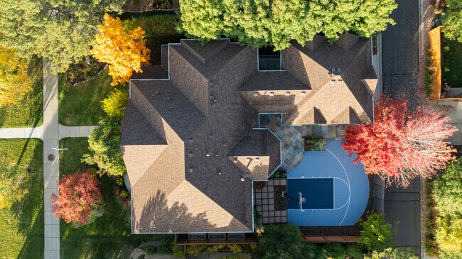 Building Photo - 8201 E 6th Ave