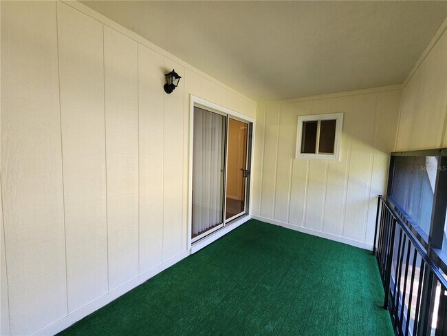 Building Photo - 501 SW 75th St