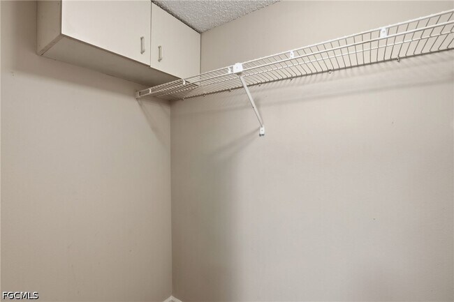 Building Photo - 13605 Eagle Ridge Dr