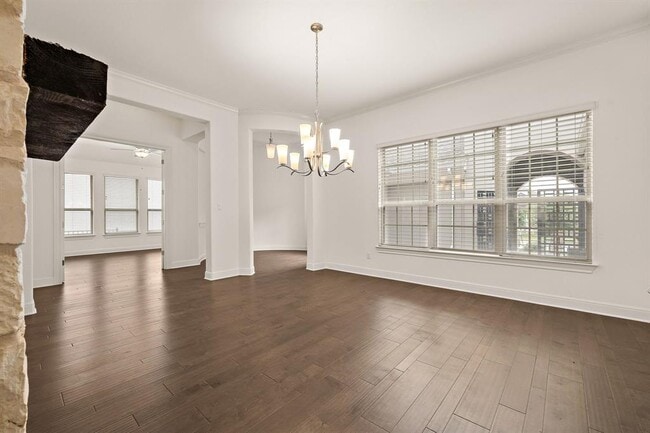 Building Photo - 4705 Napoli Shore Dr