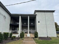 Building Photo - 1900 Richard Jones Rd