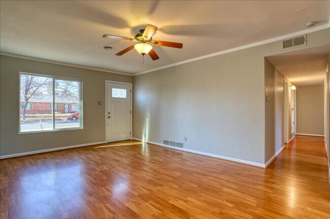 Building Photo - Ranch, no stairs, 1-car garage, fenced yar...