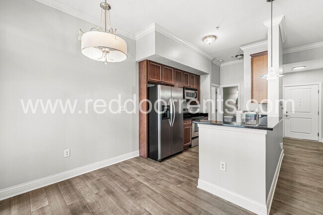 Building Photo - Coming Soon! – 1 Bed | 1.5 Bath Home in th...