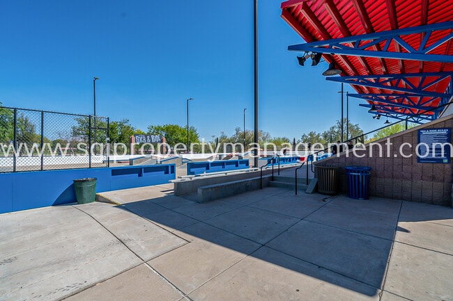 Building Photo - 39826 N Mill Creek Ct