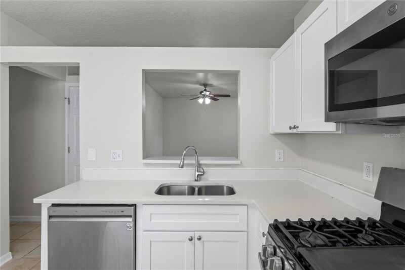 Building Photo - 456 Summer Sails Dr