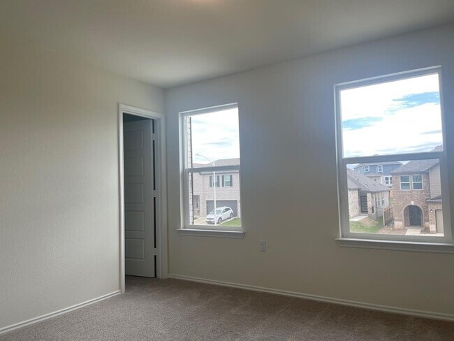 Building Photo - 12620 Anthology St