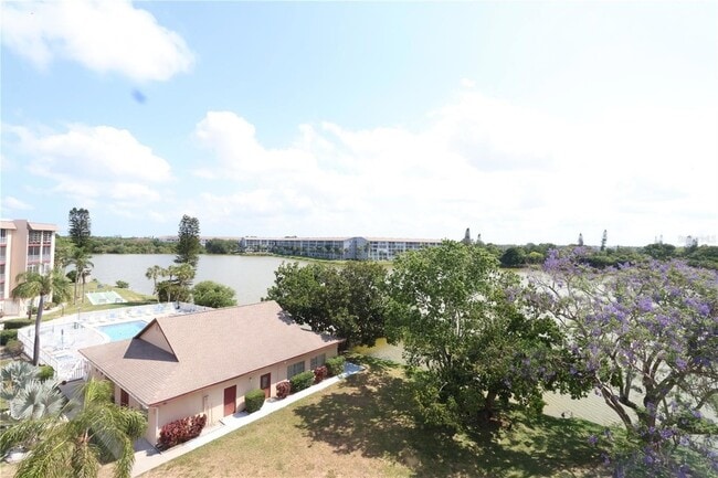 Building Photo - 4109 Lake Bayshore Dr