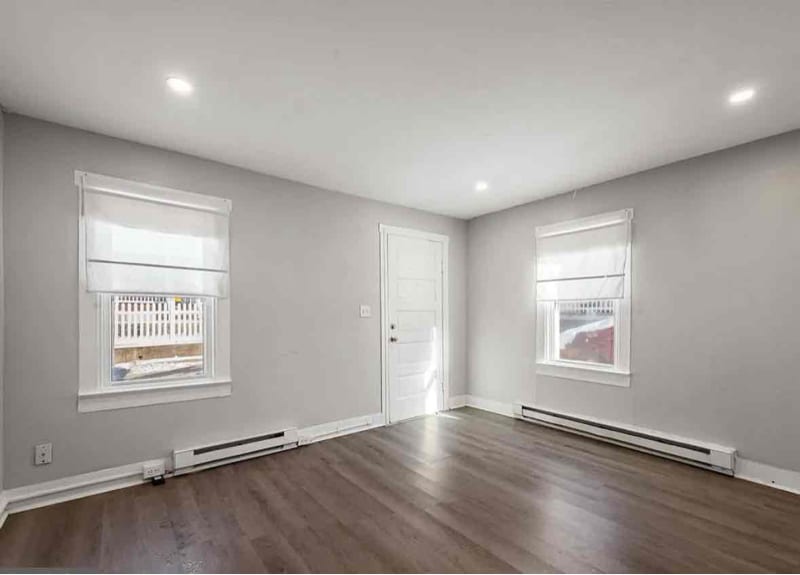 Building Photo - 223 Baker St