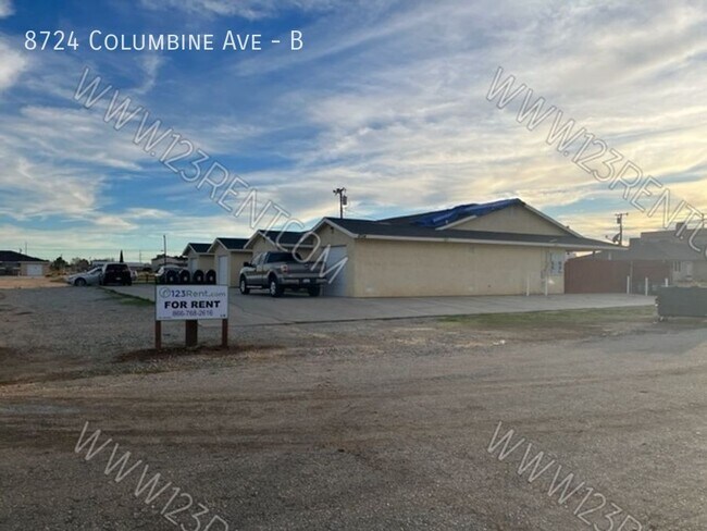 Building Photo - 8724 Columbine Ave