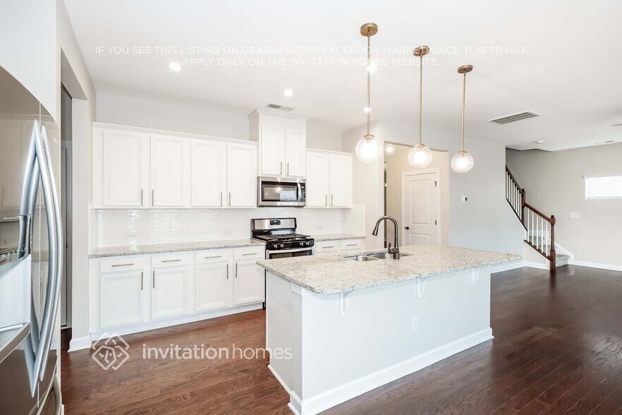 Building Photo - 8617 Caruthers Dr