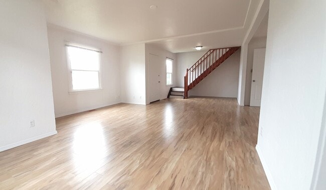 Building Photo - Beautiful 2 bedroom House...Just for you!