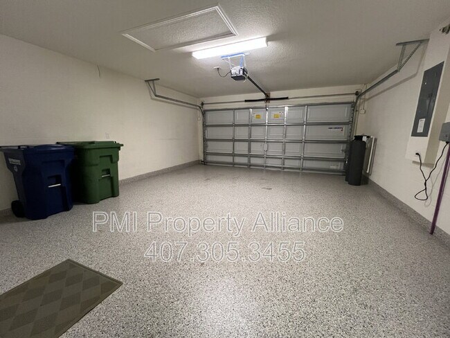 Building Photo - 1002 Corso Dr